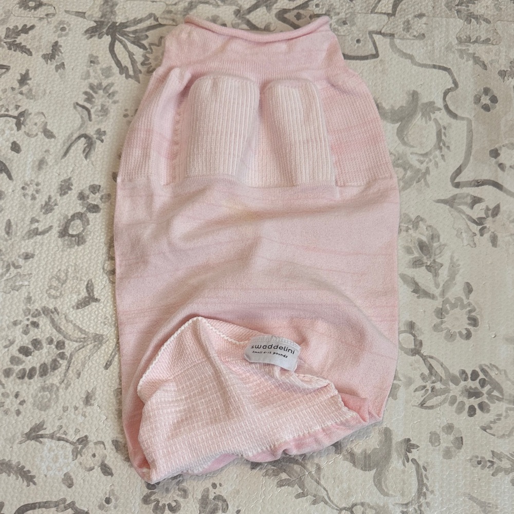 Pink swaddelini